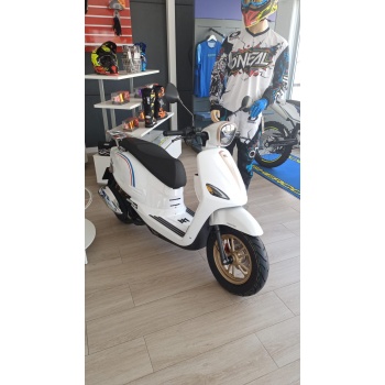 LETBE NEON 125 ABS